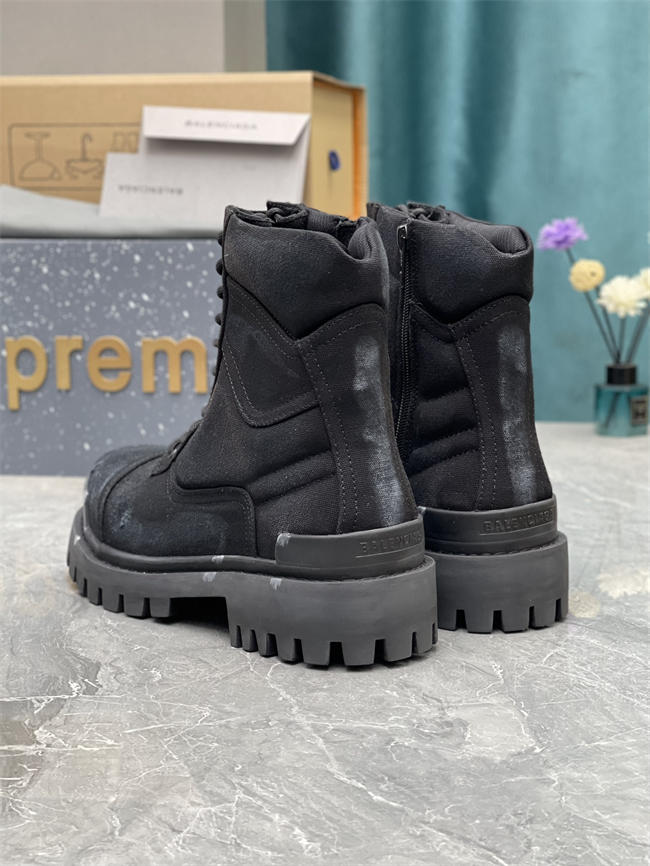Ba*len*cia*ga boot